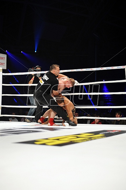 Maciej Górski vs Kazuki Tokudome