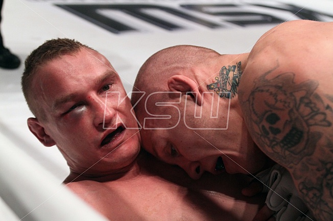 Niko Puhakka vs Danny van Bergen
