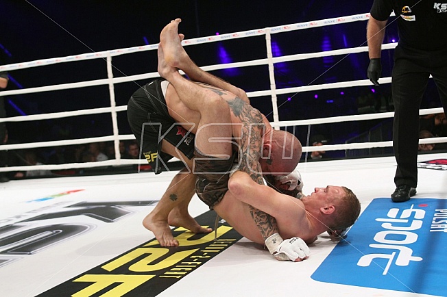 Niko Puhakka vs Danny van Bergen