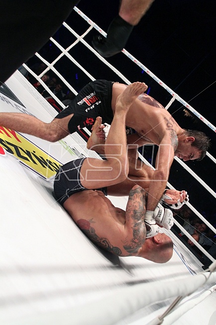 Krzysztof Kulak vs Daniel Dowda