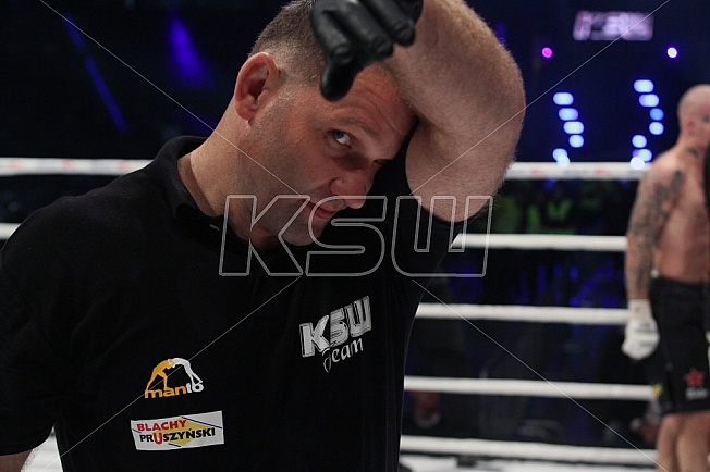 Niko Puhakka vs Danny van Bergen