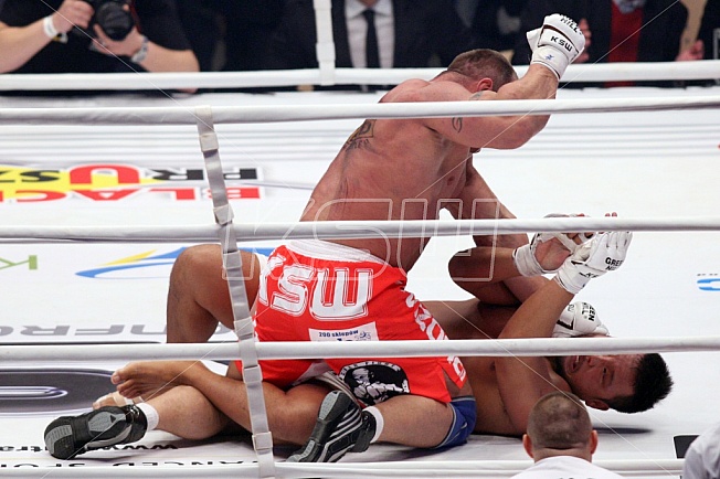 Mariusz Pudzianowski vs Yusuke Kawaguchi