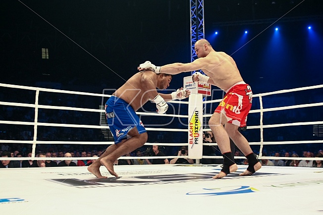 David Oliva vs Konstantin Gluhov