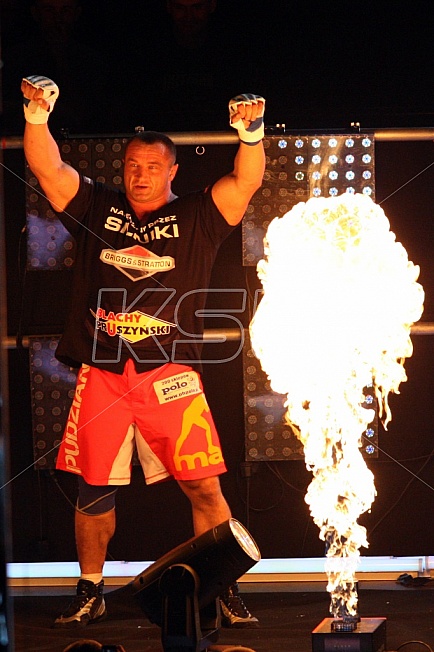 Mariusz Pudzianowski vs Yusuke Kawaguchi