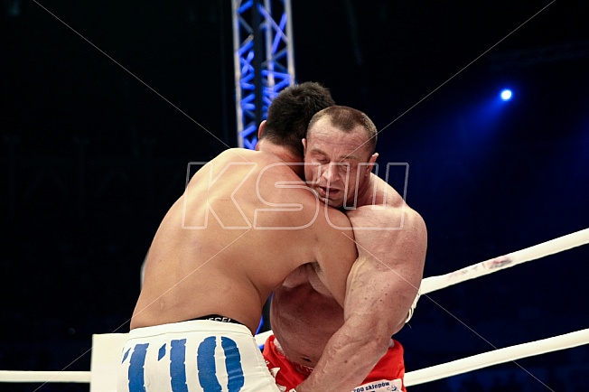 Mariusz Pudzianowski vs Yusuke Kawaguchi