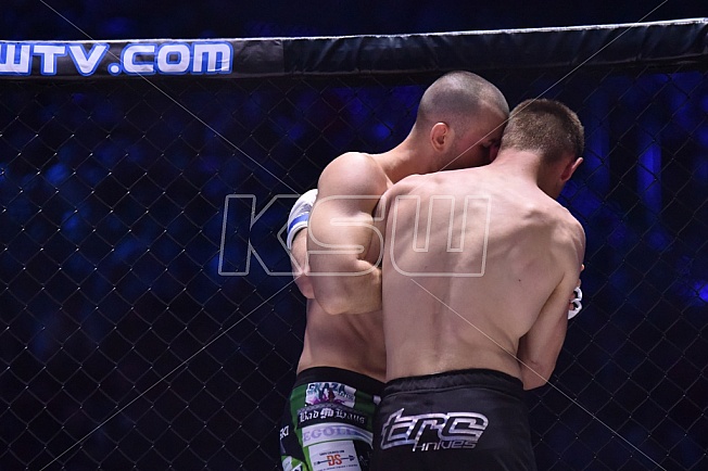 EXTRAFIGHT (-77KG): KAMIL SZYMUSZOWSKI VS MINADAUGAS VERZBICKAS