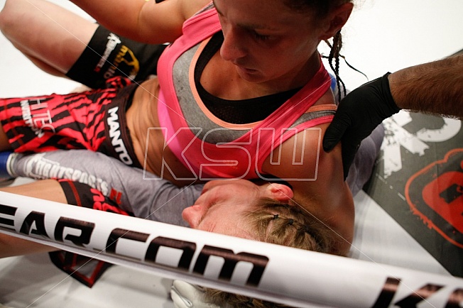 Marta Chojnoska vs Paulina Suska
