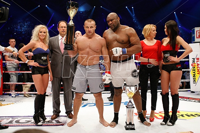 Mariusz Pudzianowski vs Bob Sapp