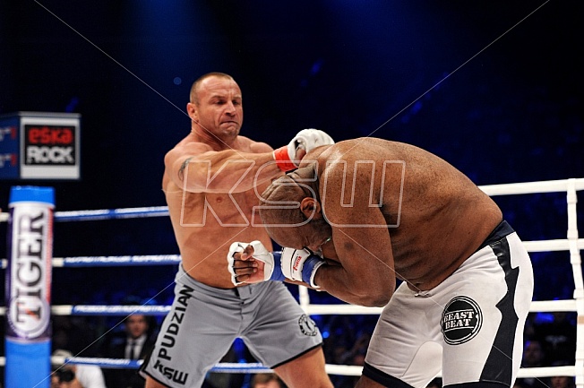 Mariusz Pudzianowski vs Bob Sapp