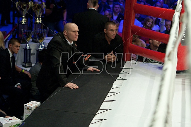 Maciej Jewtuszko vs Dean Amasinger