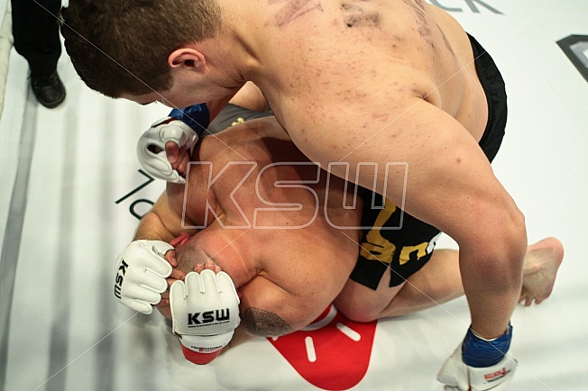 Kamil Walus vs Kamil Bazelak