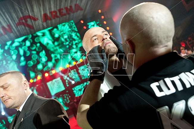 Maciej Jewtuszko vs Dean Amasinger