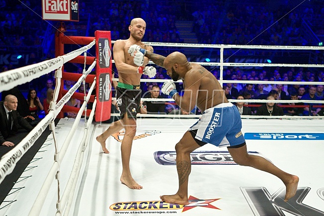Maciej Jewtuszko vs Dean Amasinger