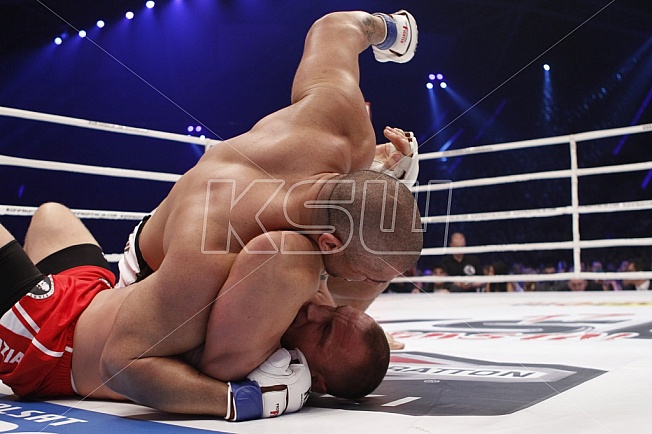 Mariusz Pudzianowski vs James Thompson II