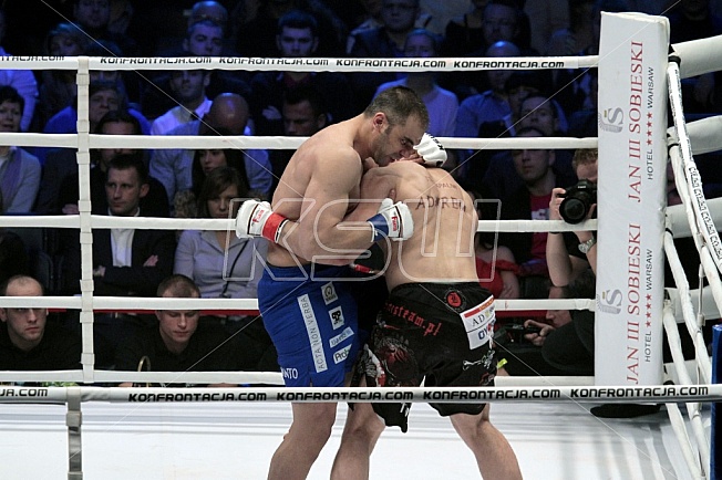 Karol Bedorf vs Rogent LLoret