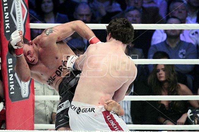 Antoni Chmielewski vs James Zikic