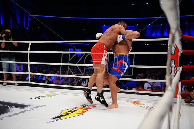 Mariusz Pudzianowski vs James Thompson