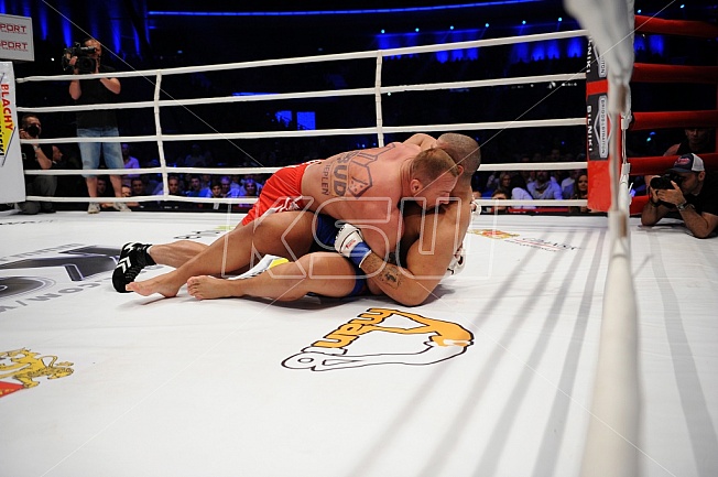 Mariusz Pudzianowski vs James Thompson