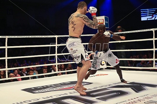 Michal Materla vs Gregory Babene