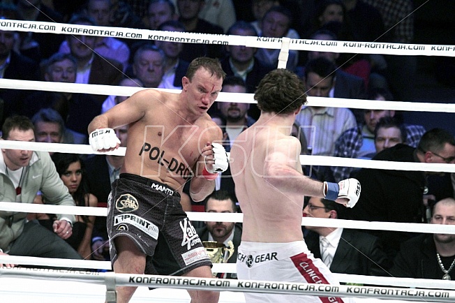 Antoni Chmielewski vs James Zikic