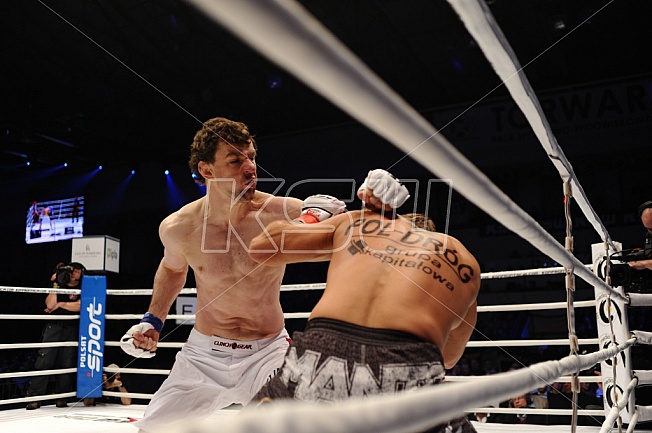 Antoni Chmielewski vs James Zikic